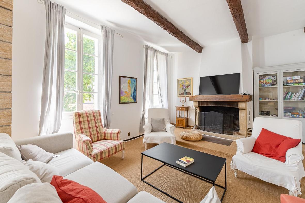 Maison De Maitre 230M² En Plein Coeur Du Village Camps-la-Source Екстериор снимка
